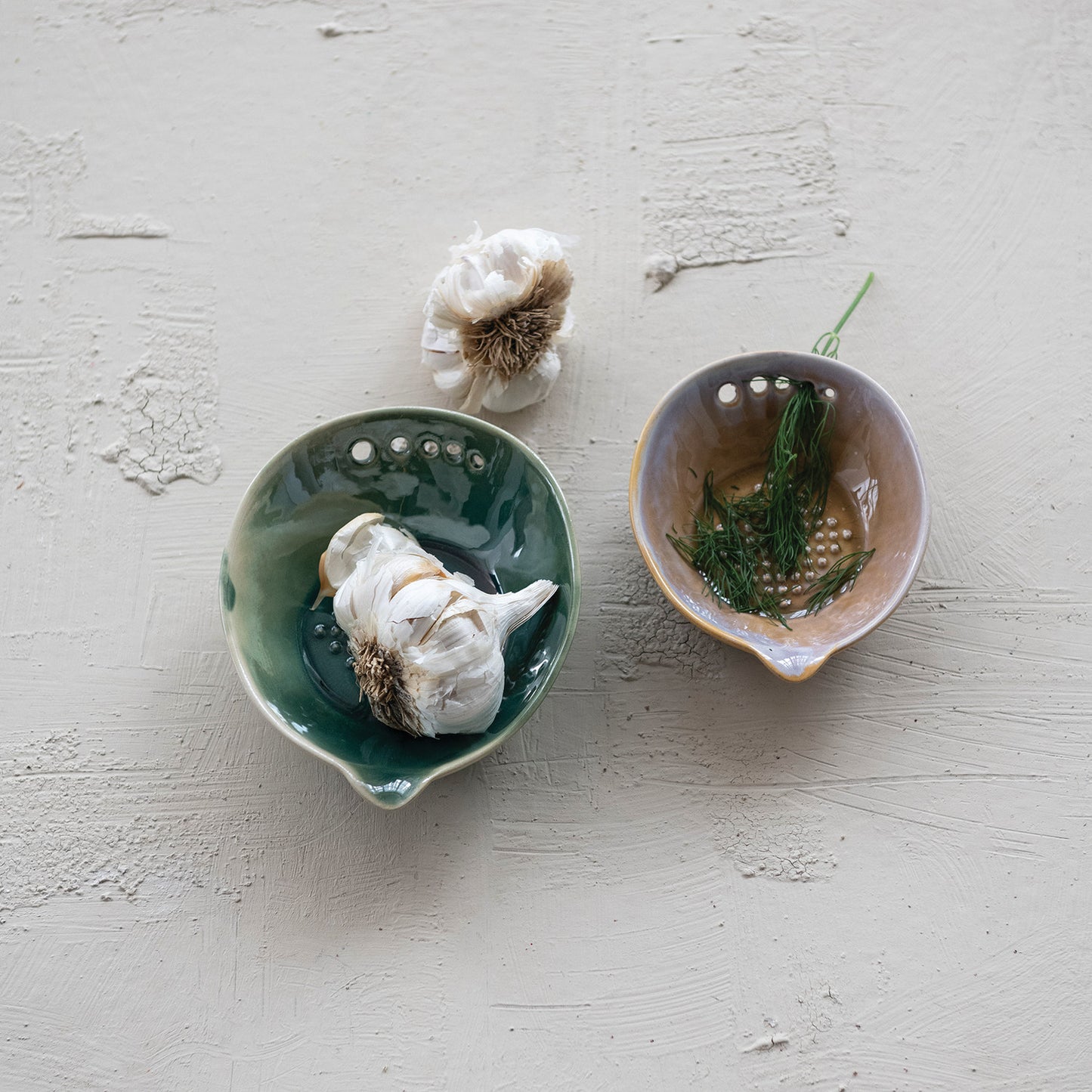 Stoneware Garlic/Ginger Graters with Herb Stripper
