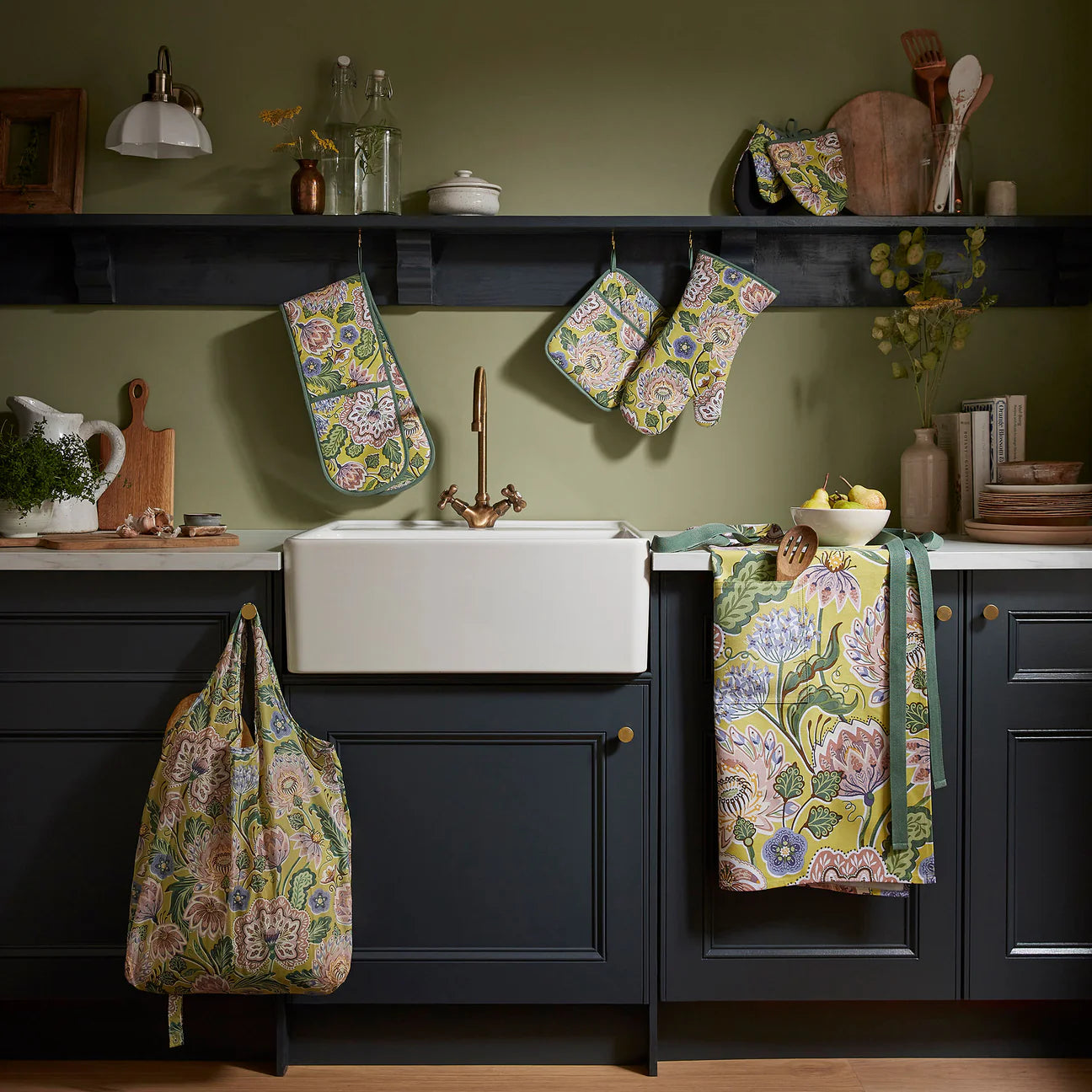 Emmeline Apron