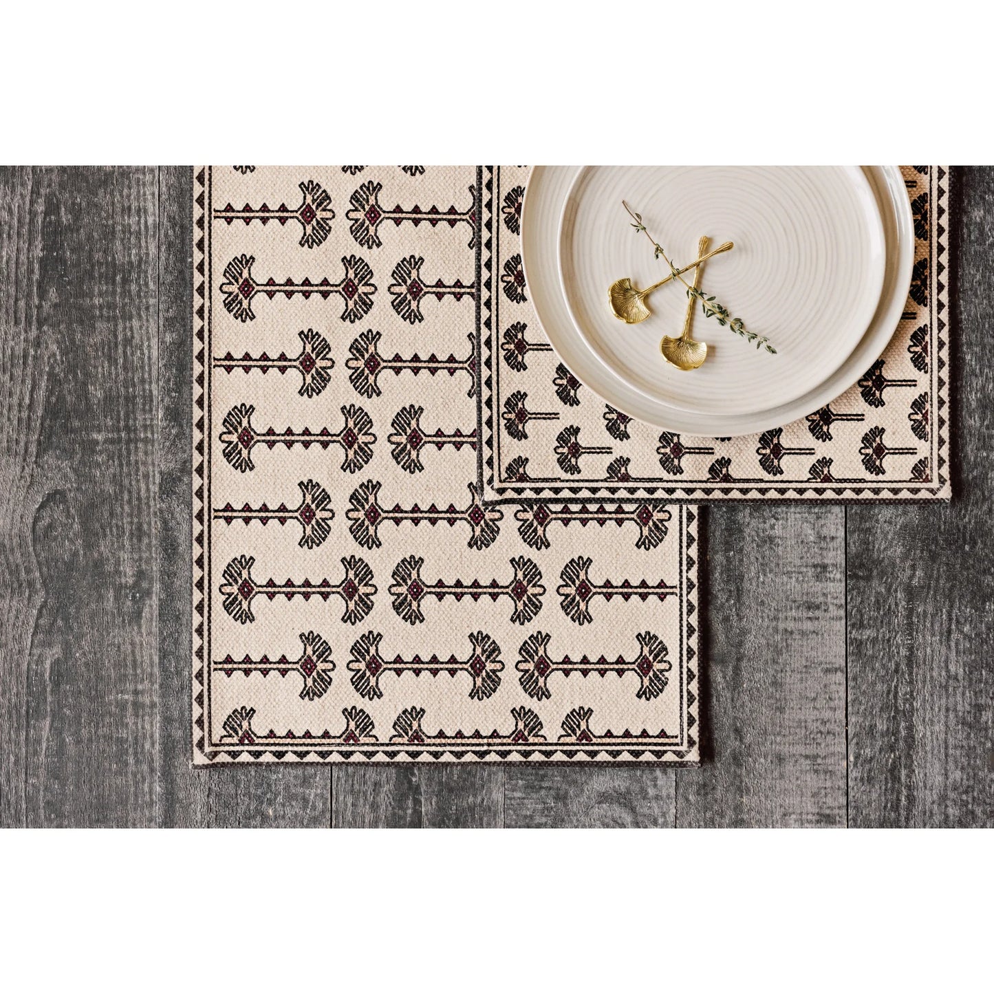 Aquarius Dishes, Oyster