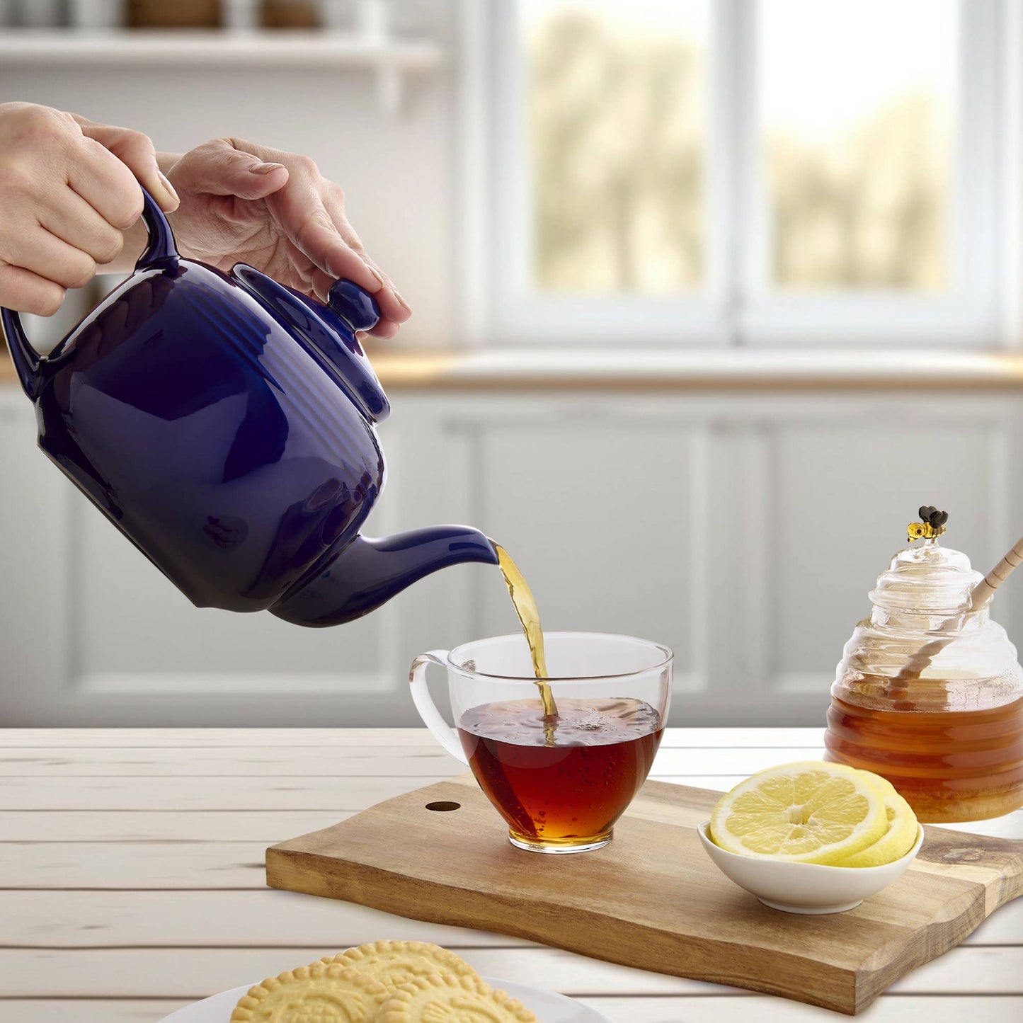 House of Prill Porcelain Teapot with Infuser, 6-Cup, 32oz.