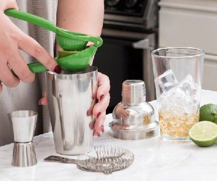 True Contour Cocktail Shaker