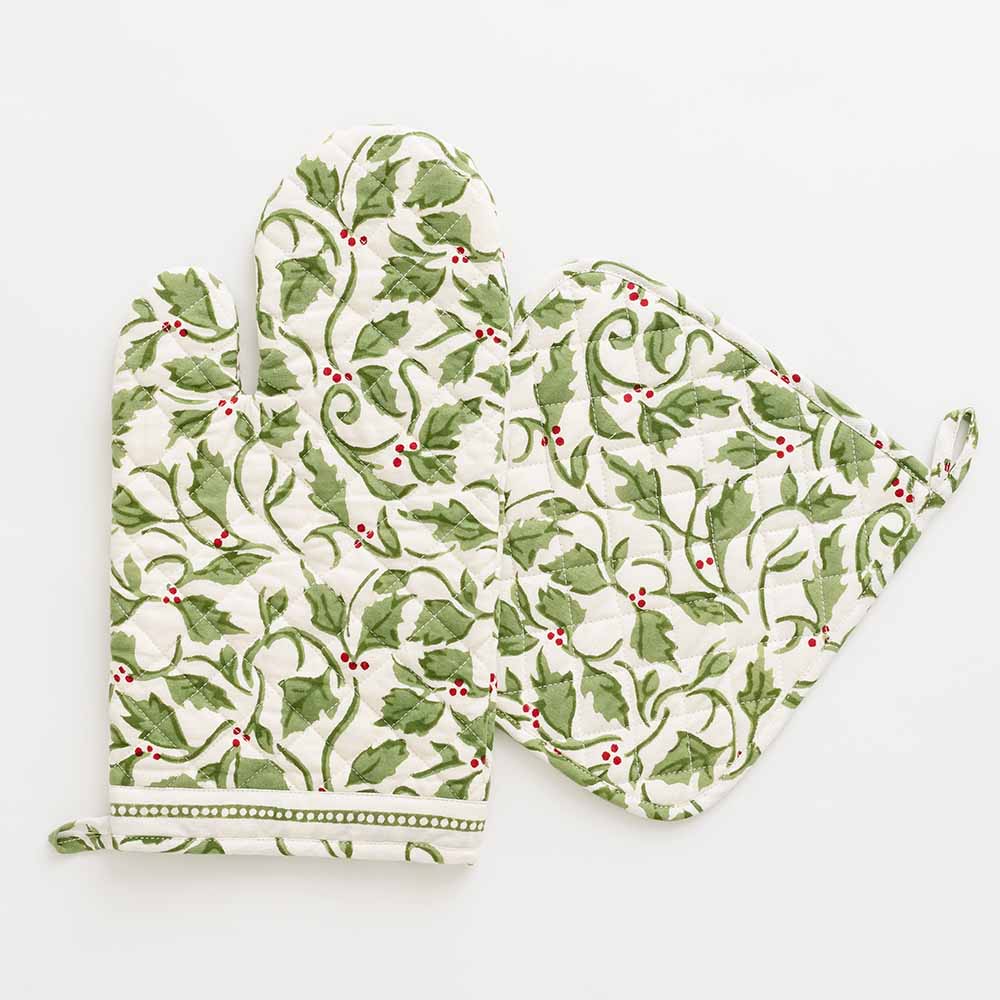 Pomegranate Holly Berry Oven Mitt Set