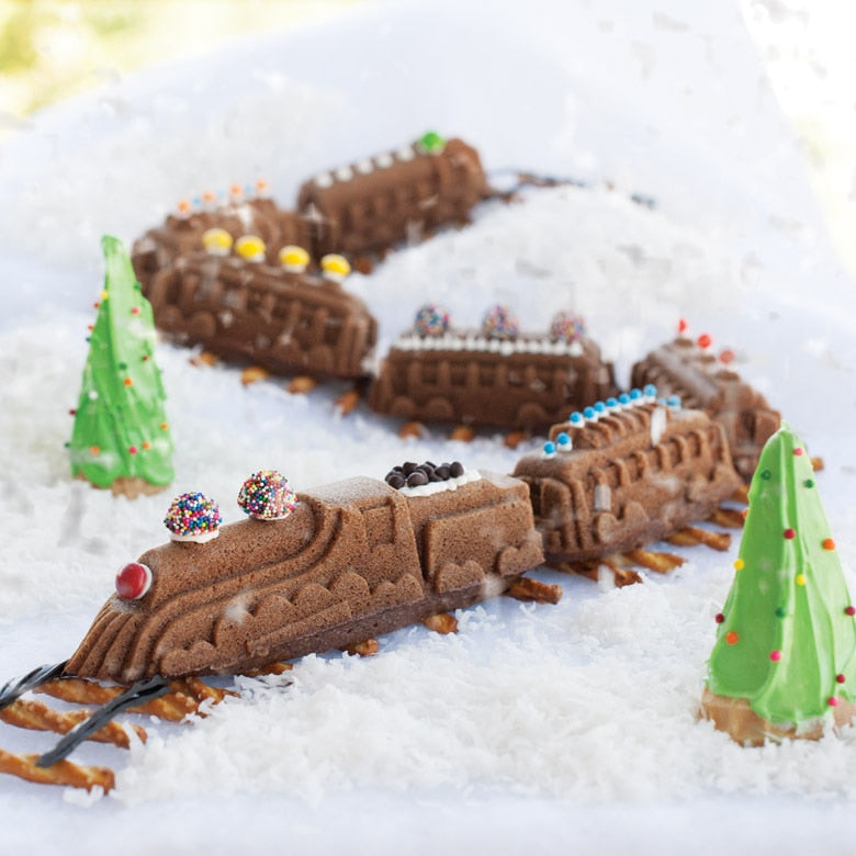 Nordicware Nordic Express Train Cakelet Pan