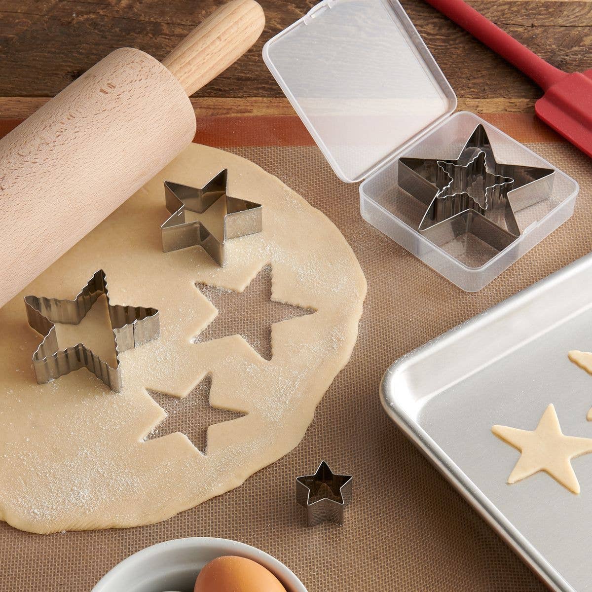 HIC - Harold Import Co. - Mrs. Anderson's Baking Star Cutter Set With Container