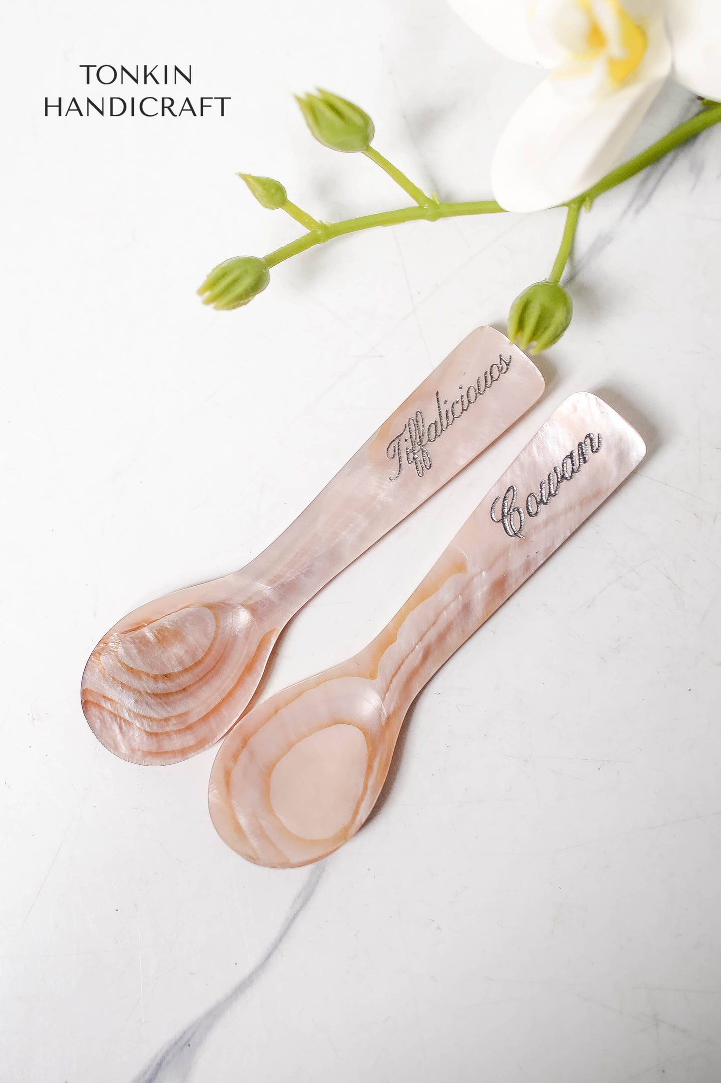 Tin Hong Mother of Pearl Spoon, 3.5”