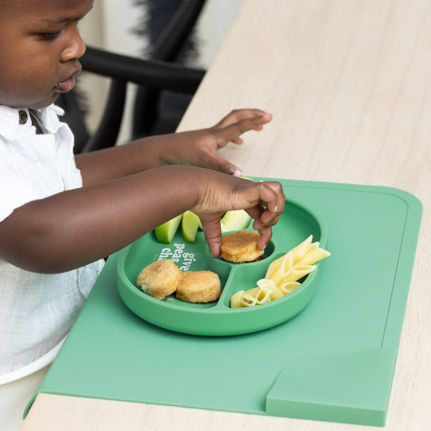 Bella Tunno Give Peas a Chance Wonder Plate