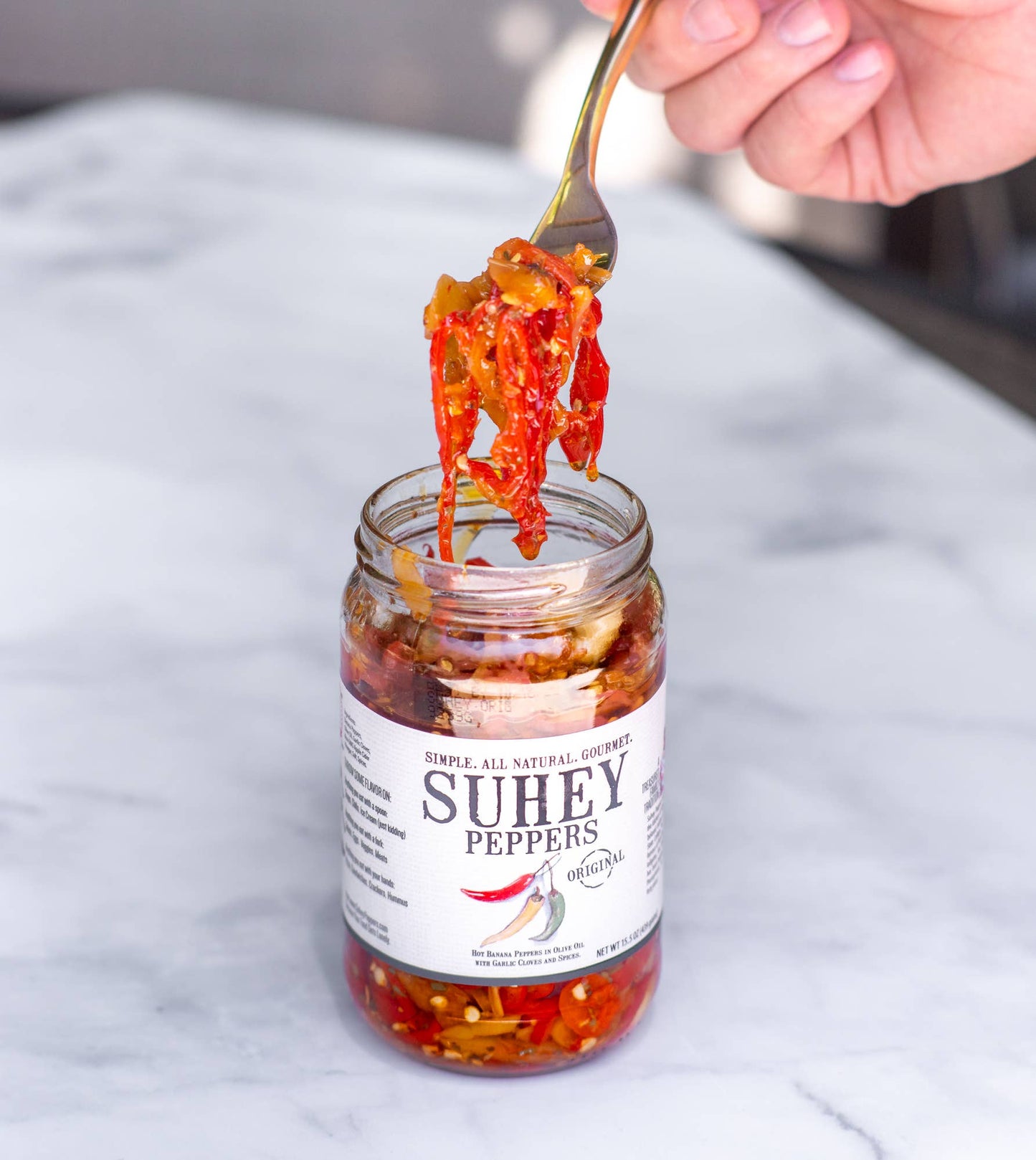 Suhey Peppers Medium Heat Peppers in Olive Oil, 15.5oz
