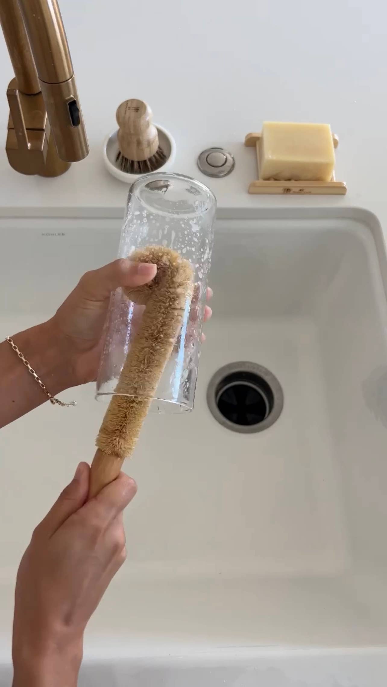 Me Mother Earth - Coconut Bottle Cleaning Brush
