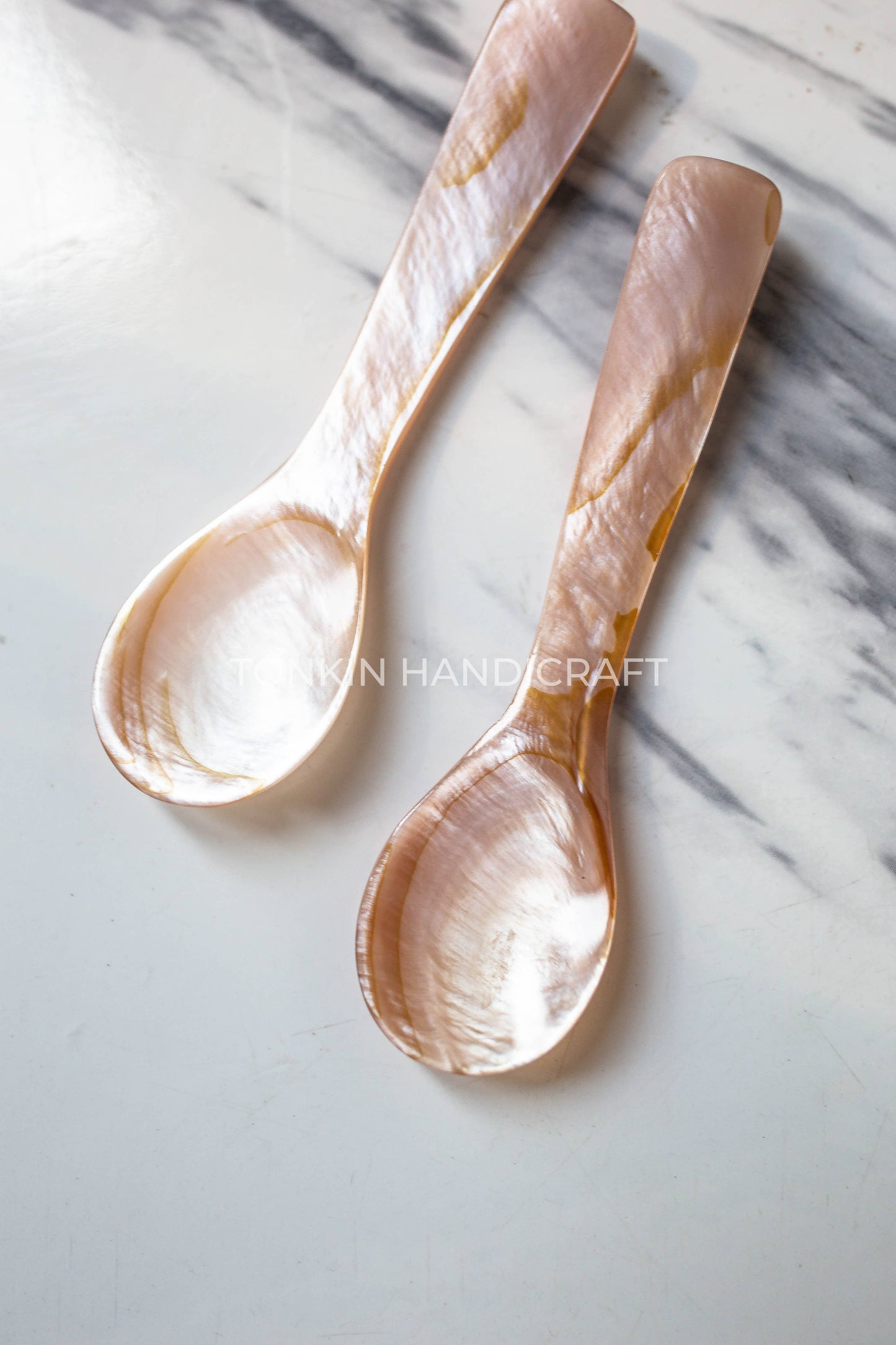 Tin Hong Mother of Pearl Spoon, 3.5”