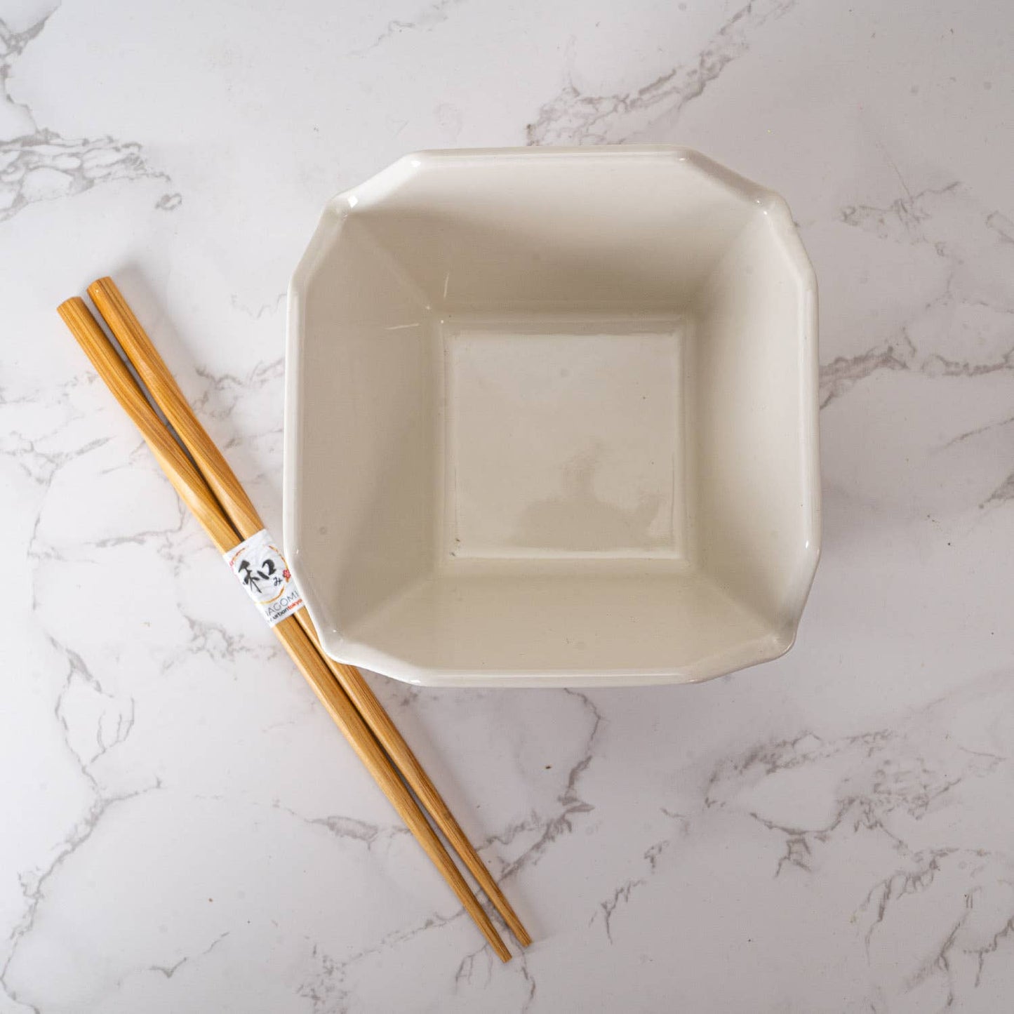 Urban Tokyo Takeout Box Serving Bowl With Chopsticks - Lucky Cat