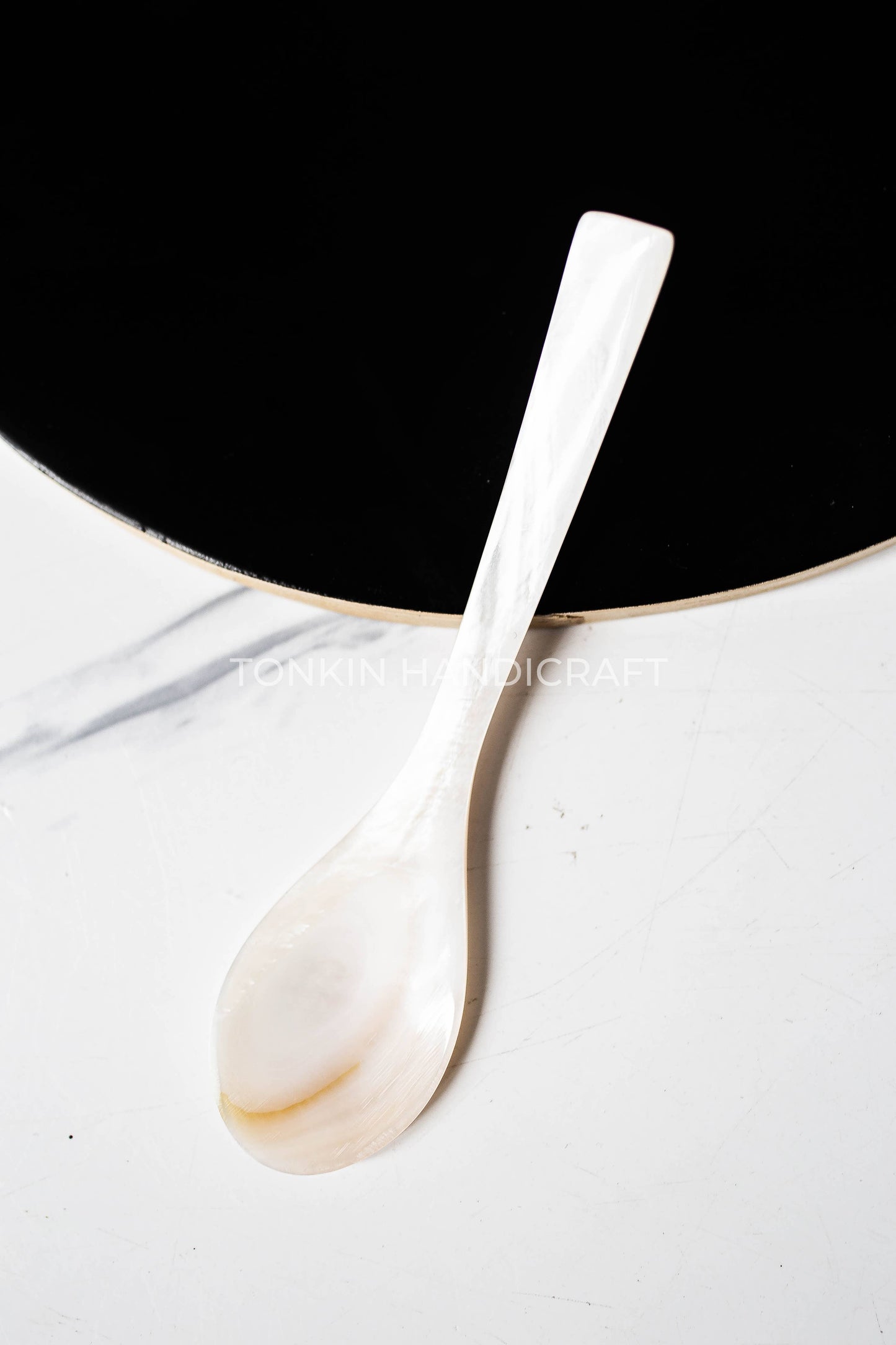 Chii Hong Mother of Pearl Spoon