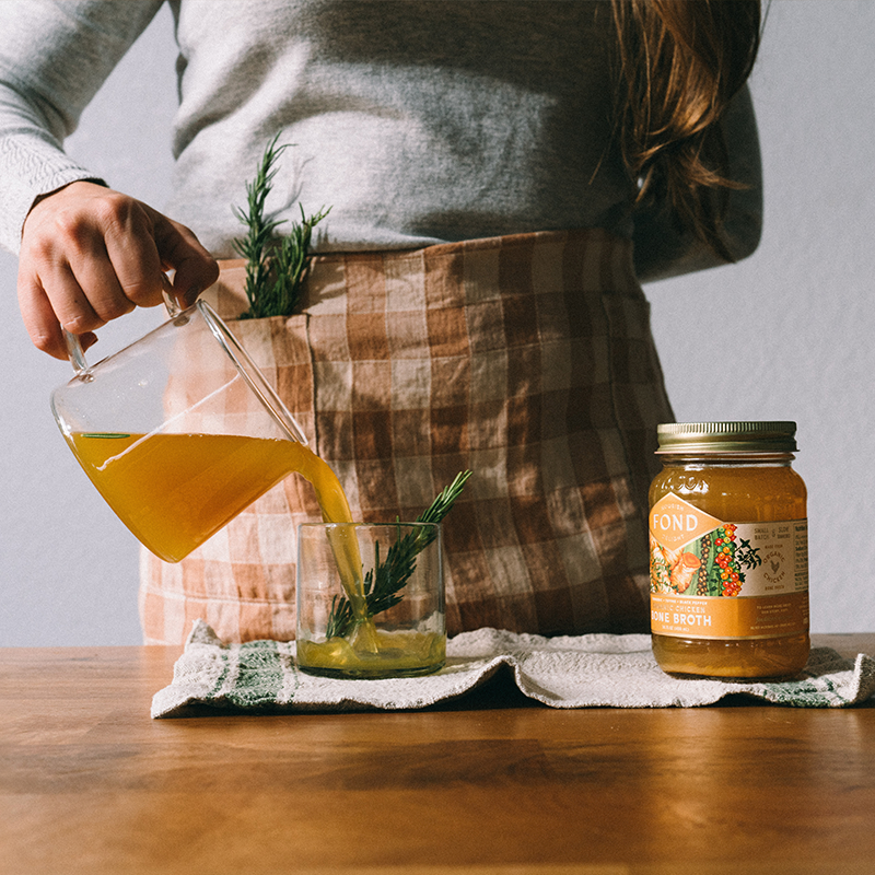 Fond Turmeric & Pepper Pasture-Raised Chicken Bone Broth, 14oz