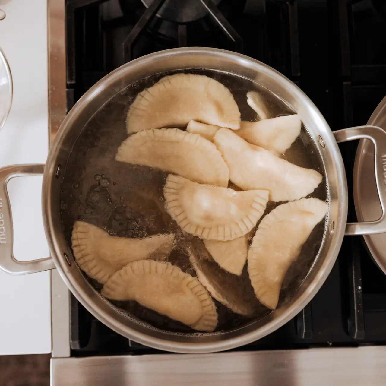 Made In Stainless Clad Stock Pot with Lid, 8qt