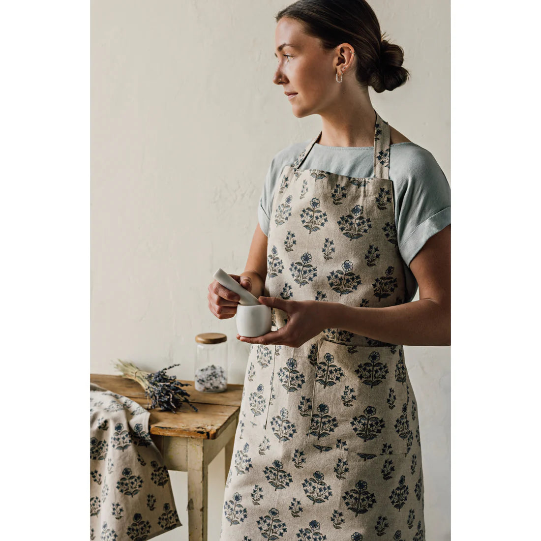 Apron Salvia Block Print