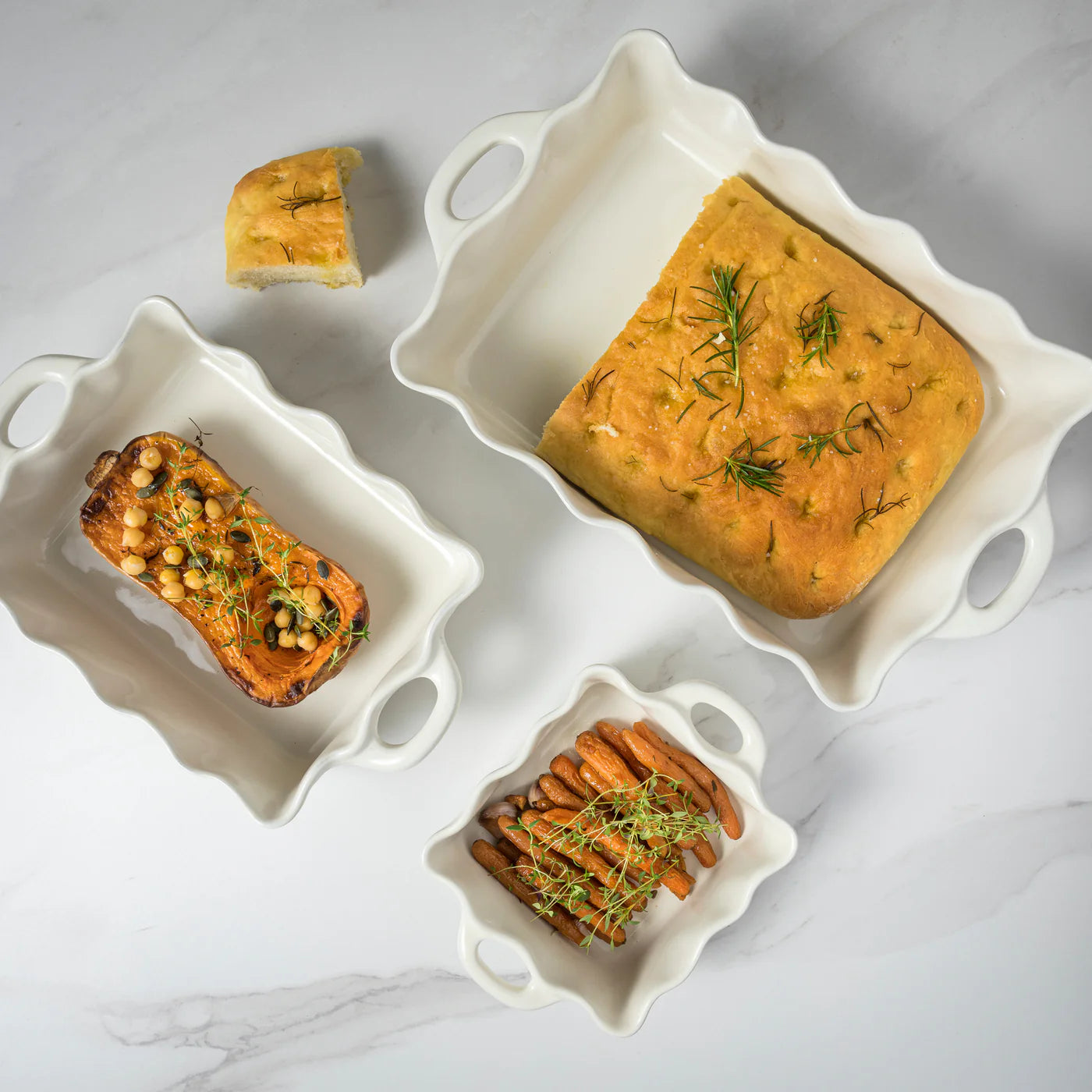 Casafina Cook & Host Ruffled Rectangular Baker, White