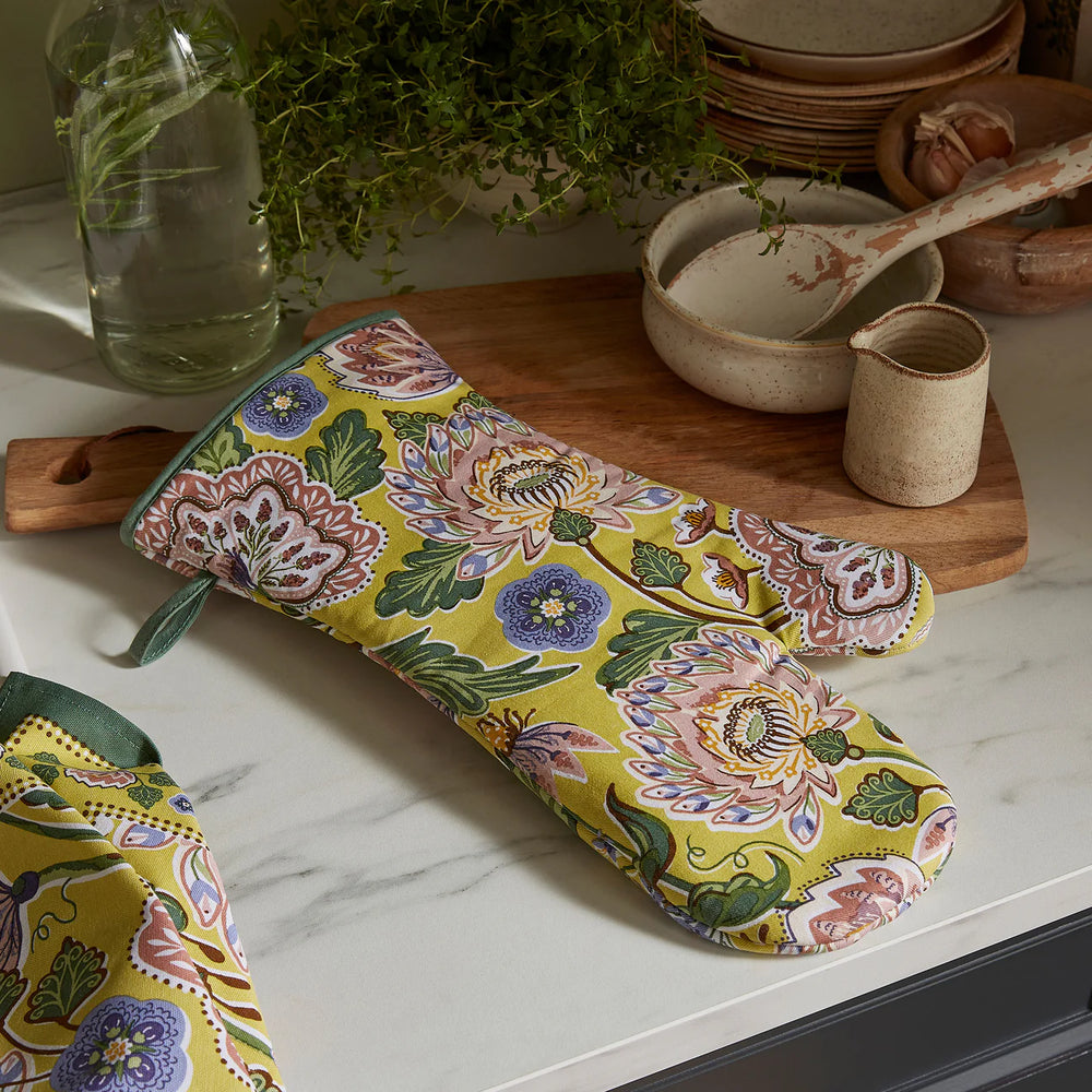 Emmeline Oven Mitt