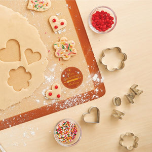 Mrs. Anderson's Baking Heart Cutter with Storage Container, Set of 5
