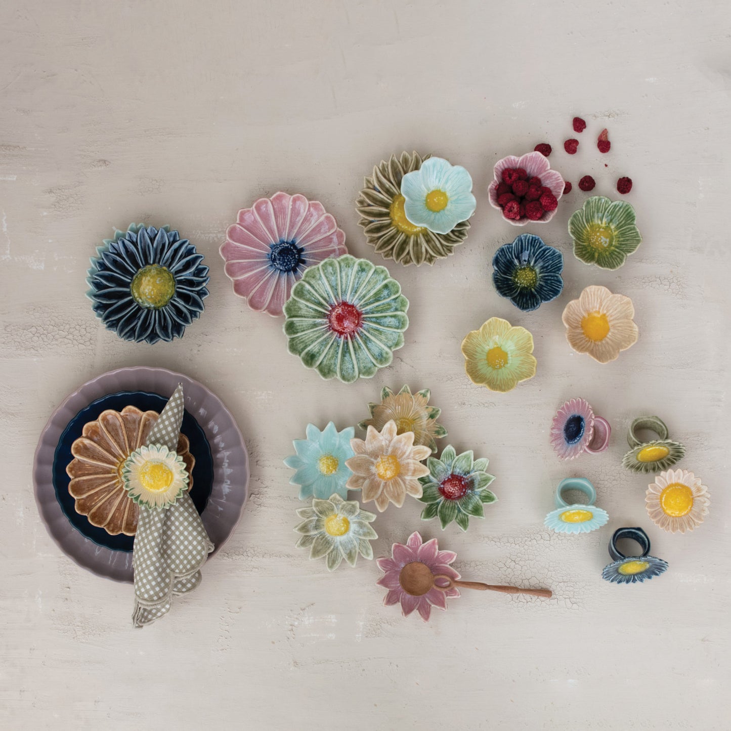 4.5” Stoneware Flower Shaped Dish, Assorted Colors
