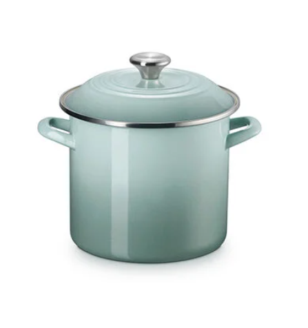Le Creuset Traditional Stockpot, 8 Qt