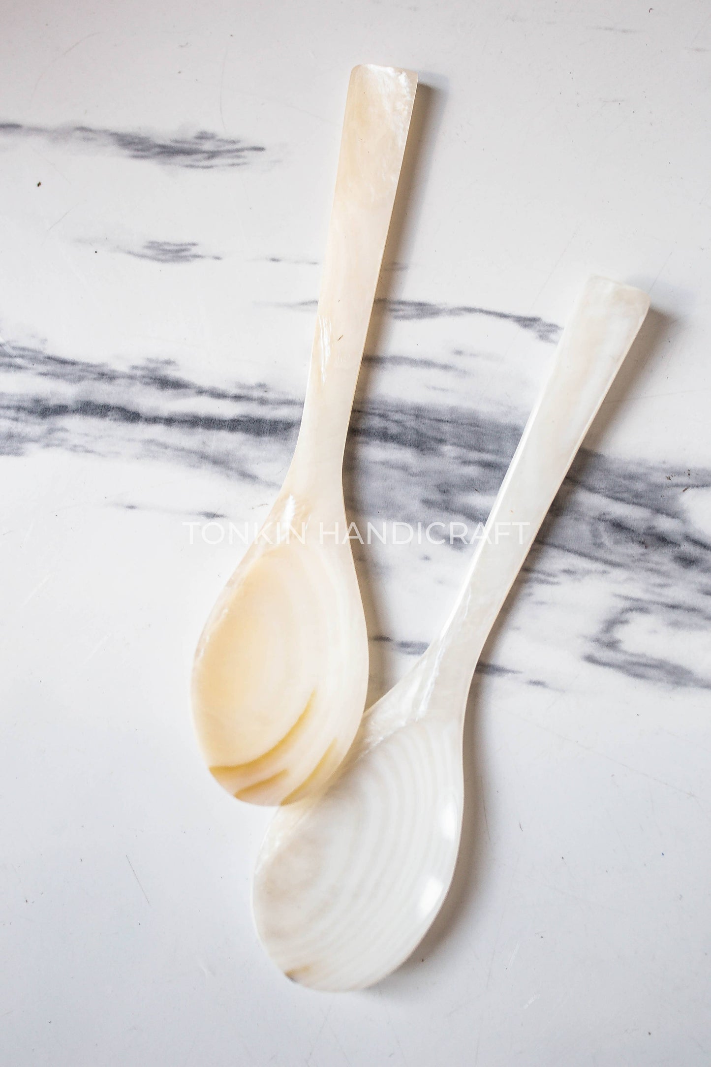 Chii Hong Mother of Pearl Spoon