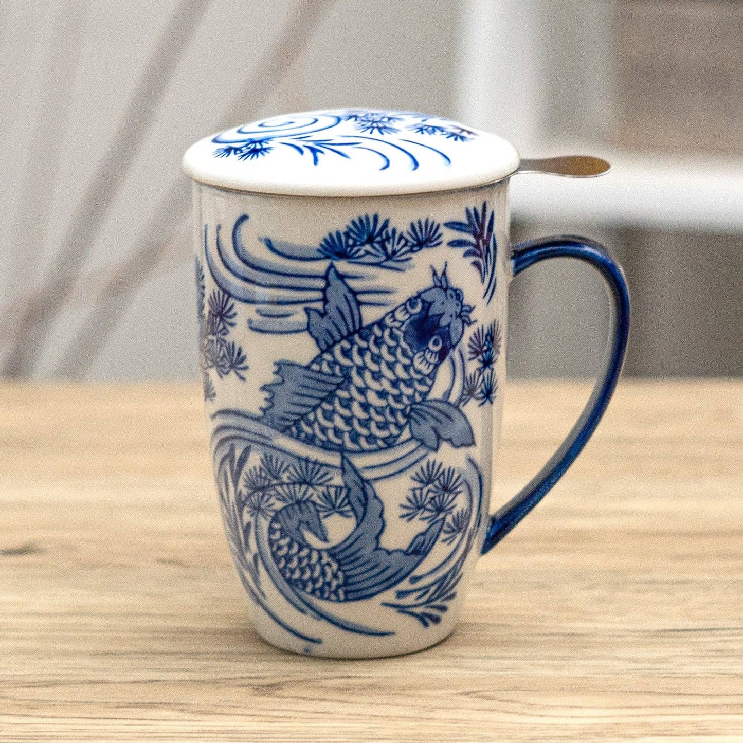Koi Fish Design Tea Mug with Lid and Infuser, 15oz