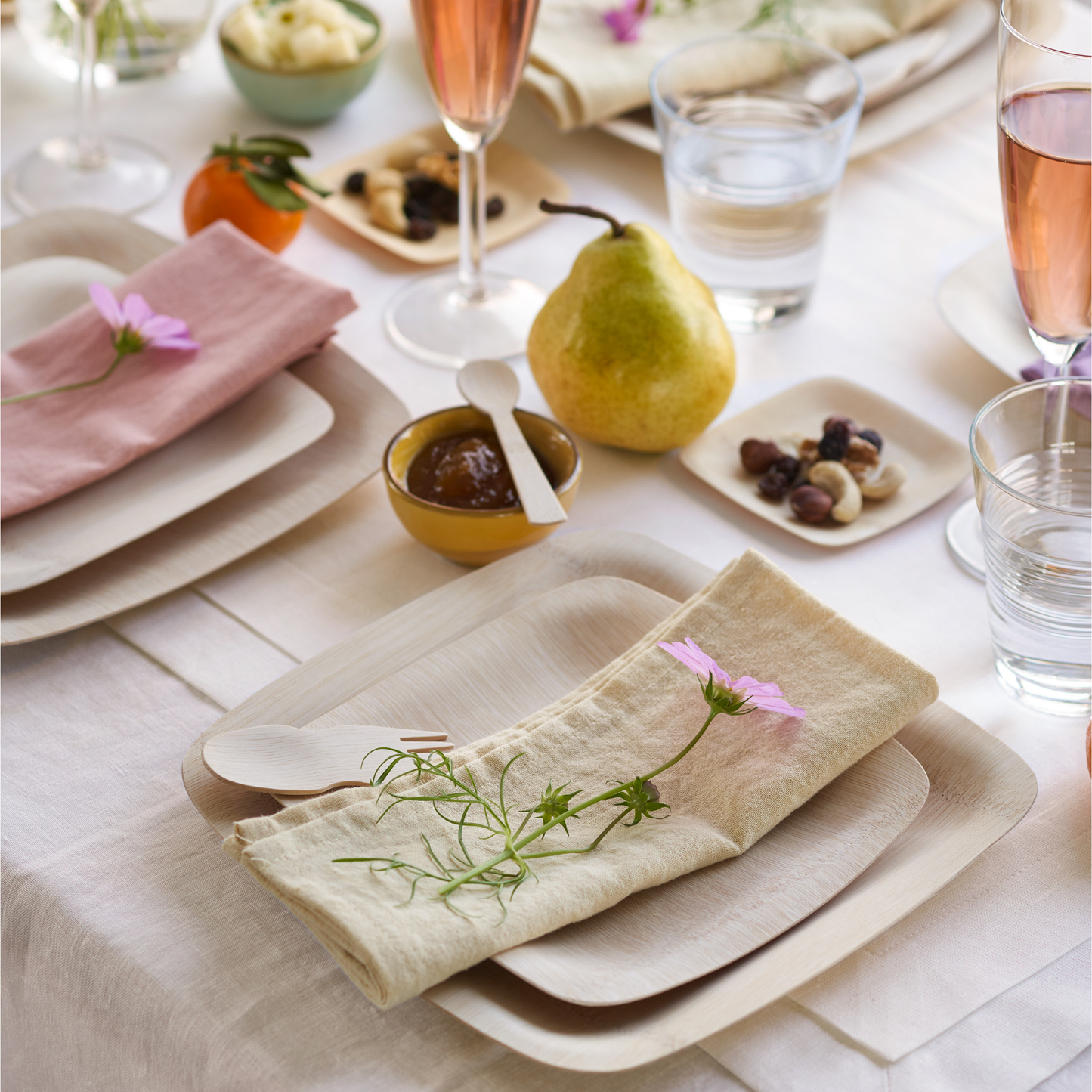 bambu® - Disposable Bamboo Square Plates