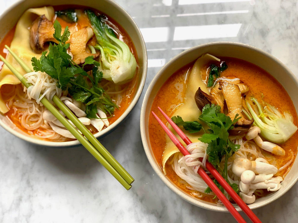 Mike's Organic Curry Love Organic Red Thai Curry Paste, 2.8oz