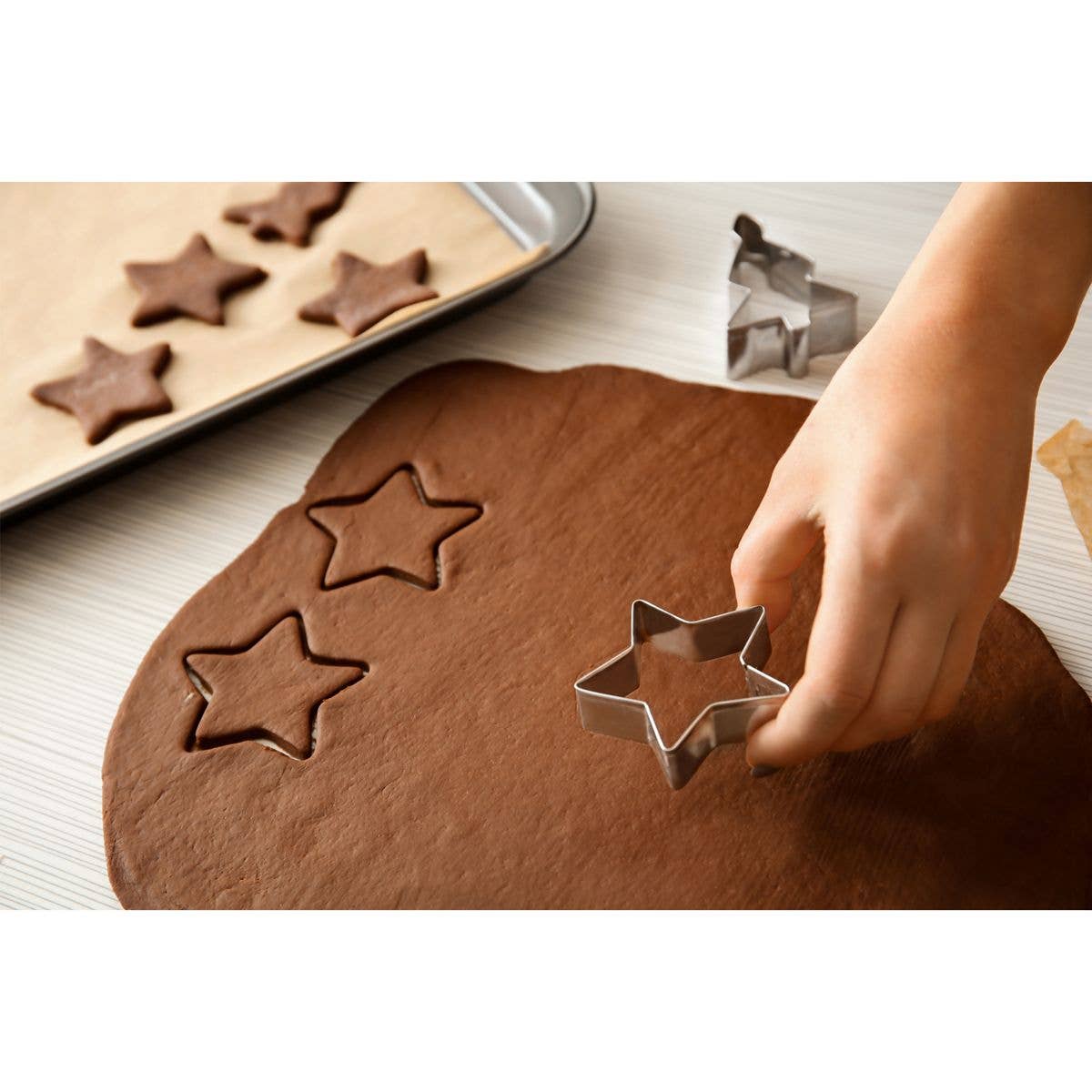 HIC - Harold Import Co. - Mrs. Anderson's Baking Star Cutter Set With Container