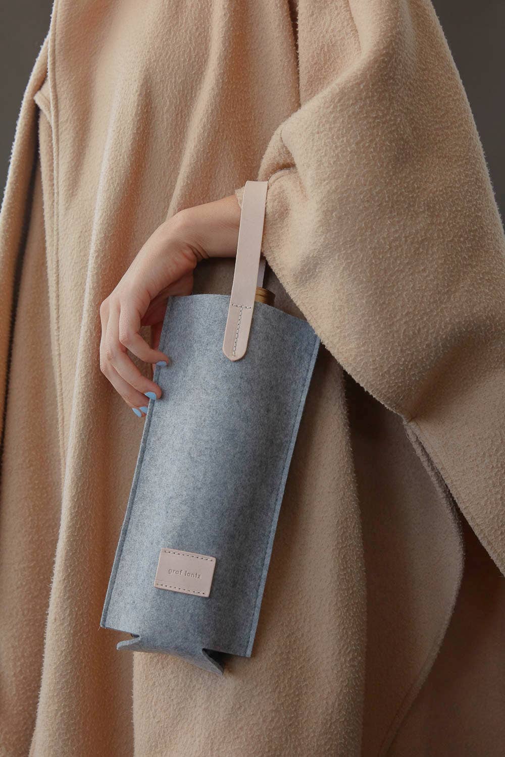 Graf Lantz - Cozy Carrier Merino Wool Felt Solo: Granite