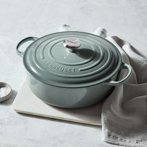 Le Creuset Signature Round Wide Oven - 6.75 qt