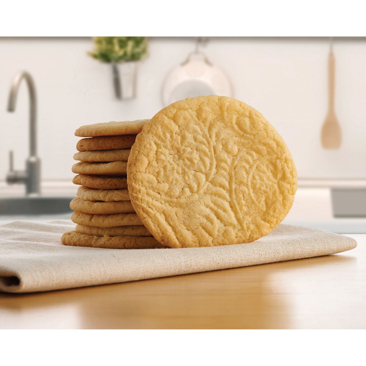 Embossed Paisley Rolling Pin