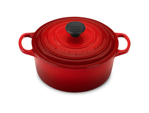 
            
                Load image into Gallery viewer, Le Creuset Signature Round Dutch Oven
            
        