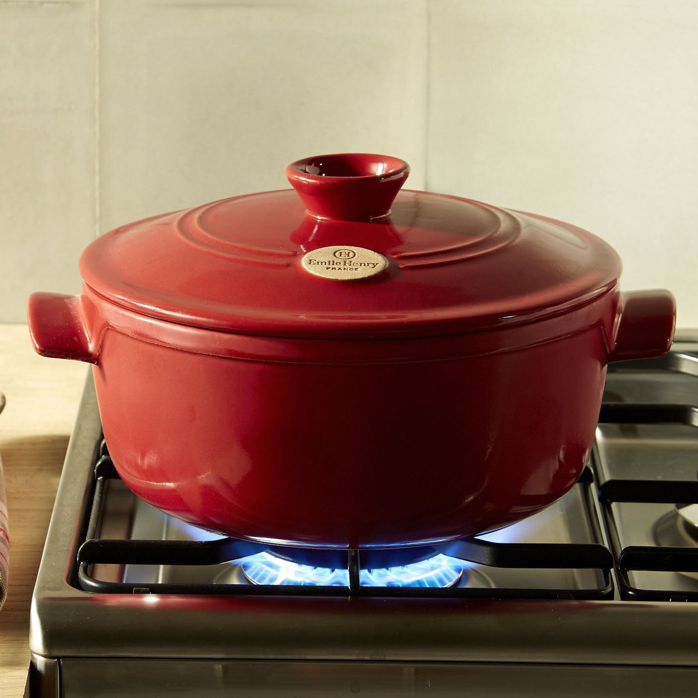 Emile Henry Round Dutch Oven