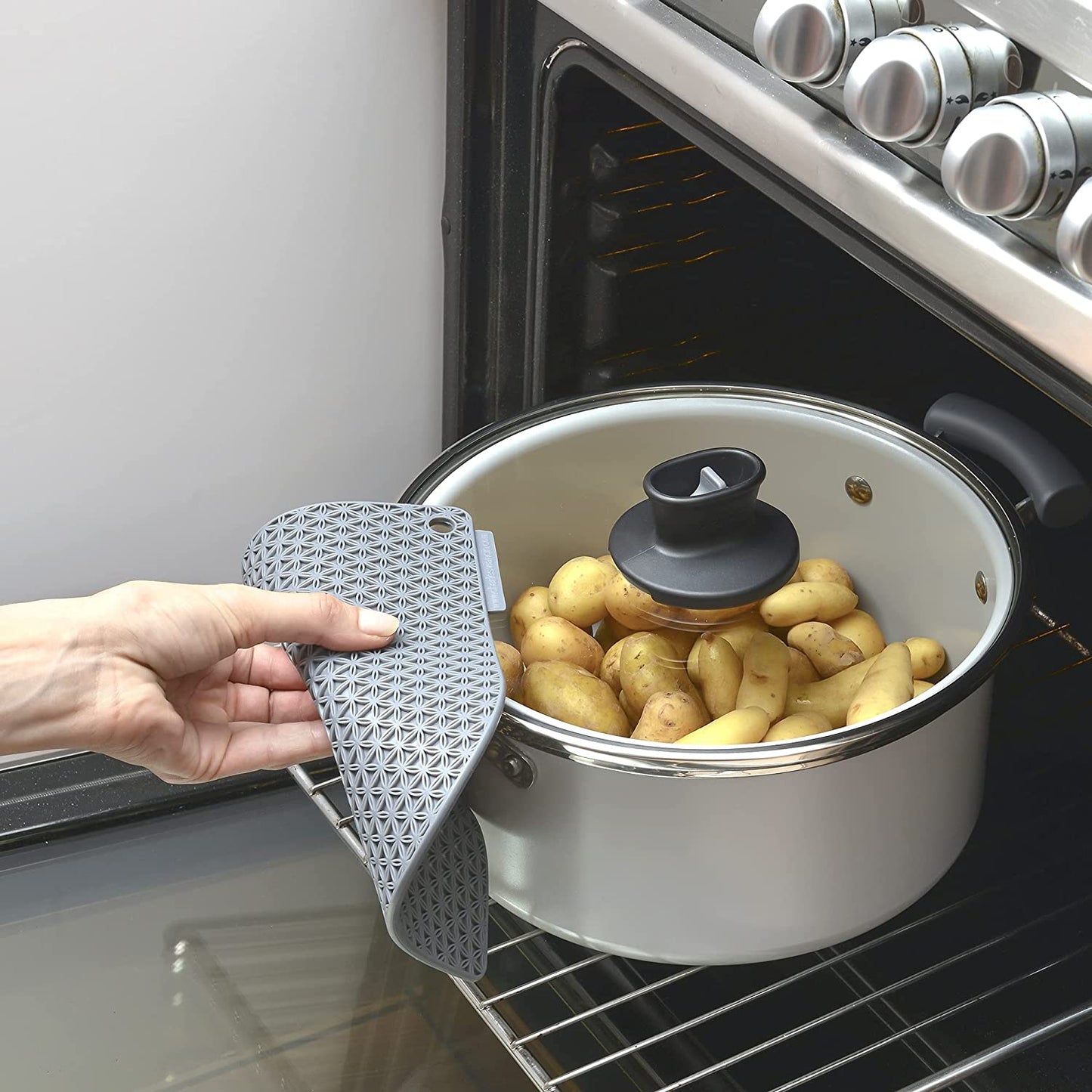 Charles Viancin Honeycomb Pot Holder