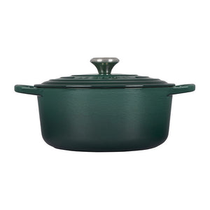 
            
                Load image into Gallery viewer, Le Creuset Signature Round Dutch Oven - 5.5 qt
            
        