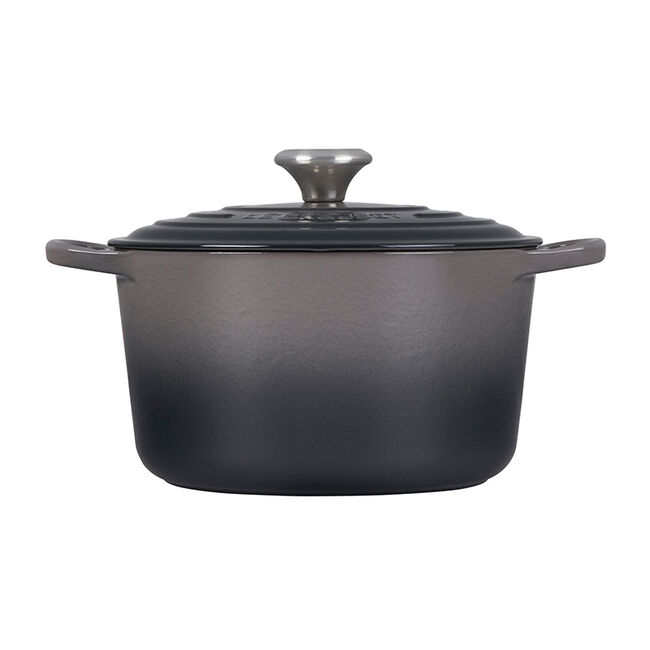 Le Creuset Round Deep Dutch Oven - 5.25 Qt