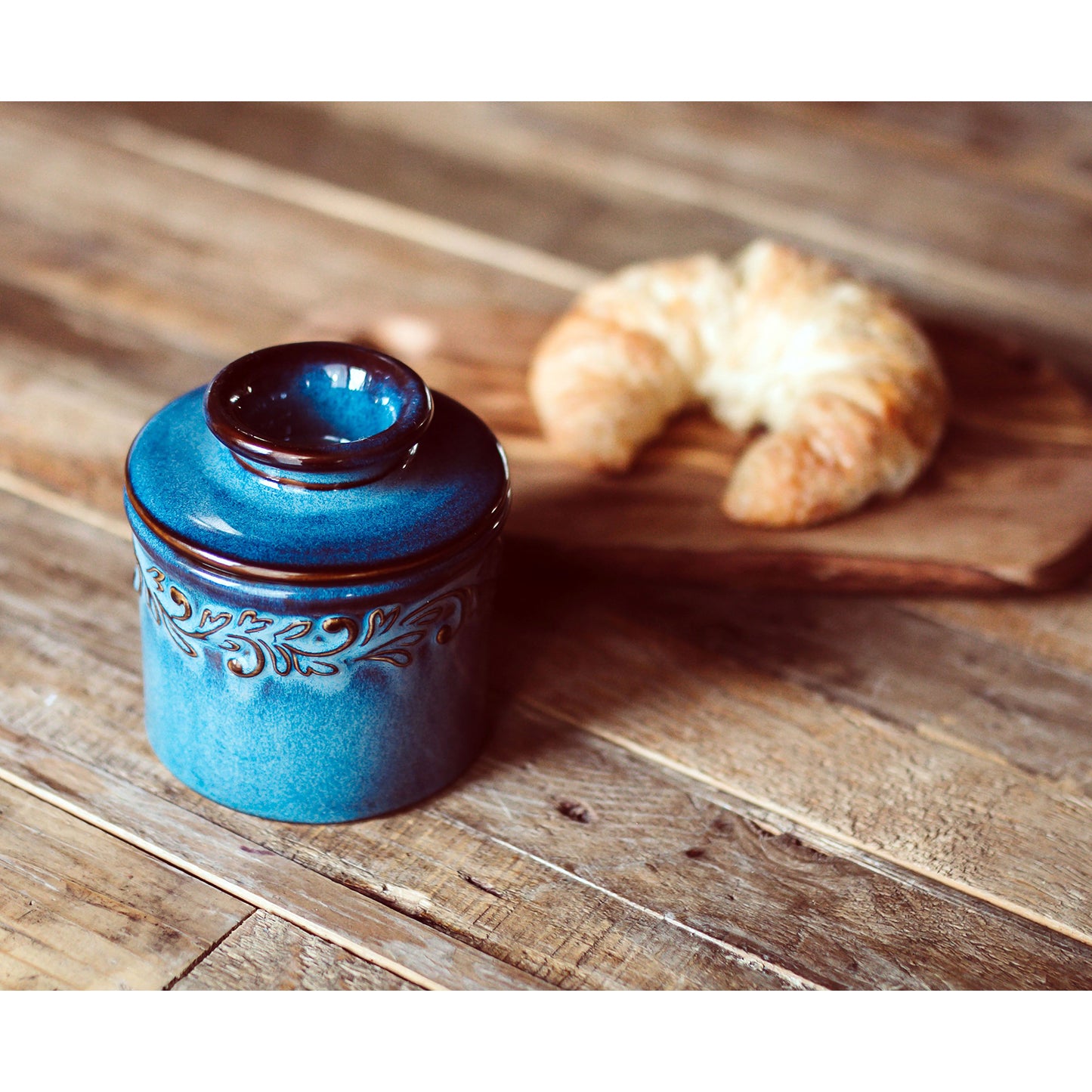 Butter Bell Crock Antique Denim Blue