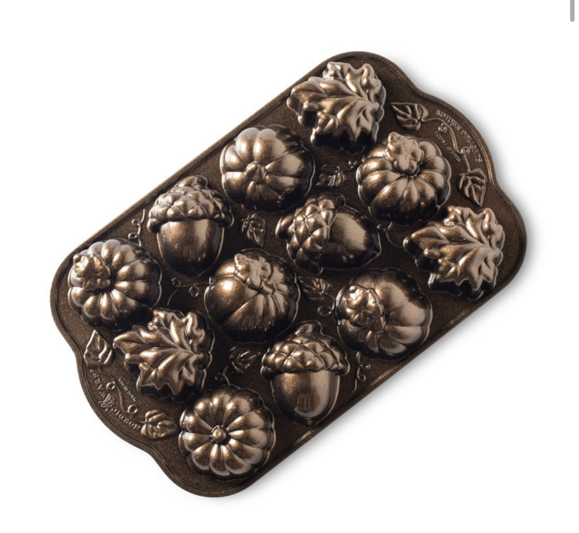 Nordicware Autumn Delights Cakelet Pan