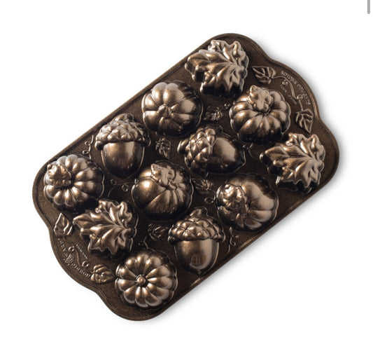 Nordicware Autumn Delights Cakelet Pan