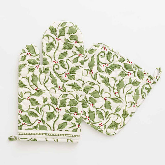 Pomegranate Holly Berry Oven Mitt Set