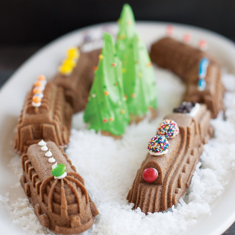Nordicware Nordic Express Train Cakelet Pan